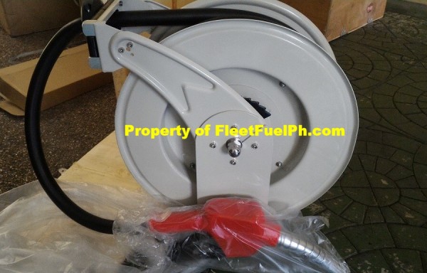 Spring Hose Reel with Nozzle and Nozzle Catch